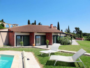 Holiday Home Baie de Bandol - SAY110